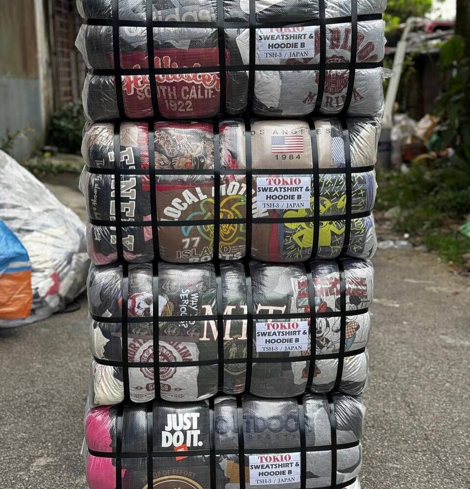 SWEETSHIRT / HOODIE A/B